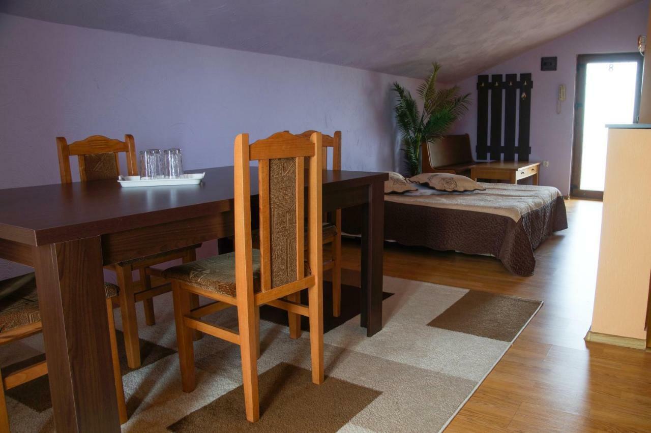 Hotel Pensiunea Nicol à Valea Iasului Extérieur photo