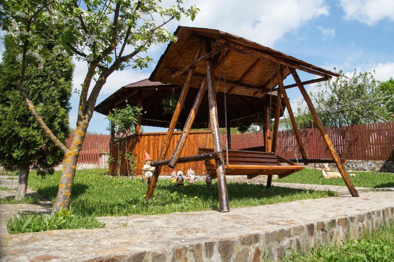 Hotel Pensiunea Nicol à Valea Iasului Extérieur photo